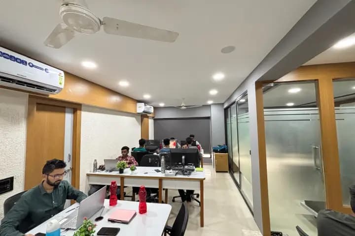 NNT Software team at work in the Chhapi office